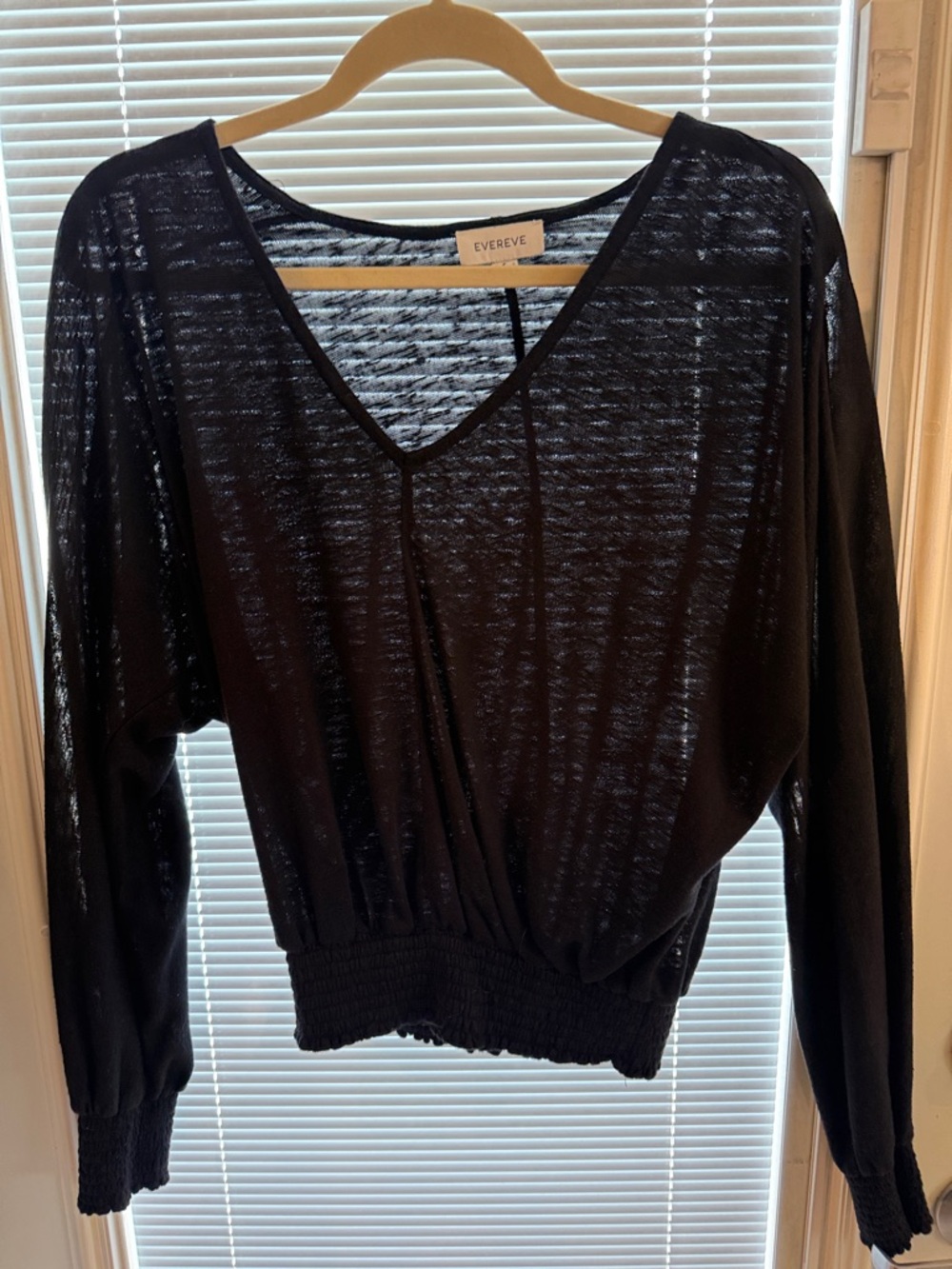 Evereve Black V-Neck Smocked-Hem Long Sleeve Top